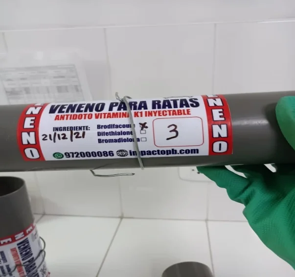 Tubo de veneno para ratas con indicaciones
